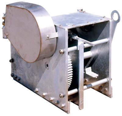 Treuil pour navire - DF-156 HE - NABRICO - de remorquage / à entraînement hydraulique / tambour simple