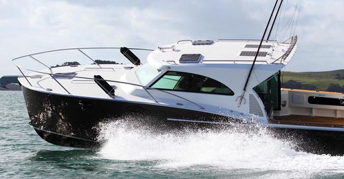 Vedette in-bord - SEMIFLY 32 - Dickey Boats Limited - de pêche sportive