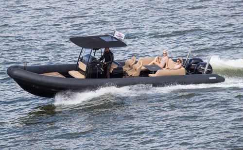 Bateau pneumatique hors-bord - 1000 GT - Parker RIBS - bimoteur / semi-rigide / à console centrale