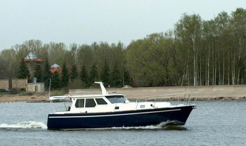 Vedette in-bord - Navigator-112 - Morozov Yachts - diesel / coque à déplacement / avec timonerie