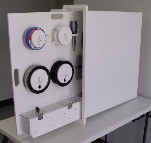 Caisse de rangement pour bateau - Saltwater - Metal Moulding - pour la pêche / encastrée / en aluminium