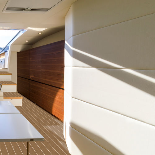 Tissu pour la sellerie marine décoration intérieure - SKYLON KASCHIERT - GisaTex GmbH & Co. KG - en cuir artificiel / gris / blanc