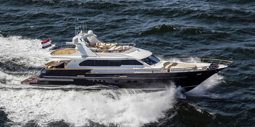 Motor-yacht de croisière - JOY - Van der Valk Shipyard - traditionnel / à fly / IPS