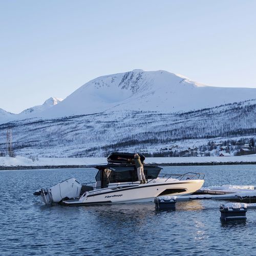 Cabin-cruiser hors-bord - Coupe 905 V12 - Nordkapp Boats - bimoteur / avec timonerie / max. 9 personnes
