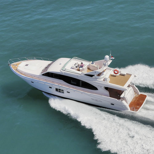 Motor-yacht de croisière - 70 - Majesty Yachts - à fly / 4 cabines / coque à déplacement