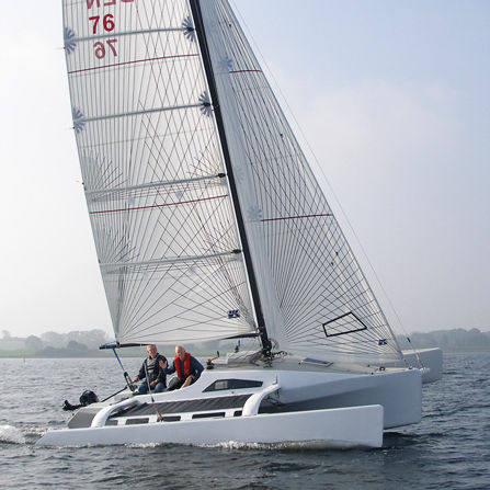 Trimaran - F-22  - Farrier Marine (NZ) - de course-croisière / 1 cabine / en carbone