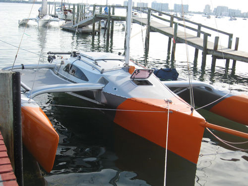 Trimaran - F-82R - Farrier Marine (NZ) - de course-croisière / 1 cabine / transportable
