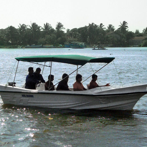 Bateau à passagers - 19 FT - Neil Marine (Pvt) Ltd - hors-bord / en fibre de verre