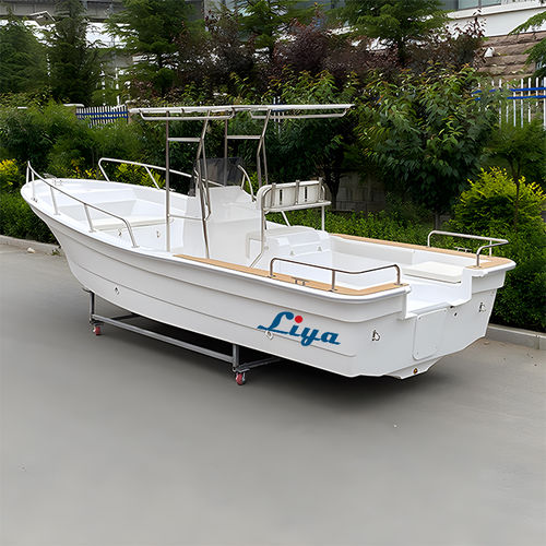 Coque open hors-bord - SW660-N - Qingdao Lian Ya Boat Co.,Ltd. - bimoteur / à console centrale / max. 7 personnes