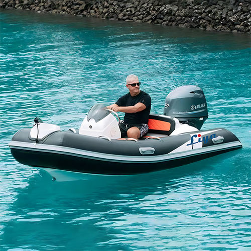 Bateau pneumatique hors-bord - RIB380 - Qingdao Lian Ya Boat Co.,Ltd. - essence / coque rigide / à console centrale