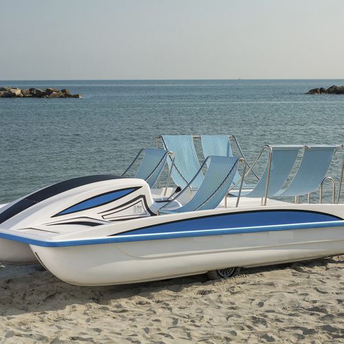 Bateau à pédales 6 places - Capri Beach - CNA Centro Nautico Adriatico