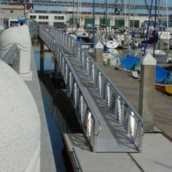 Passerelle pour ponton - Topper Industries - en aluminium / avec main courante