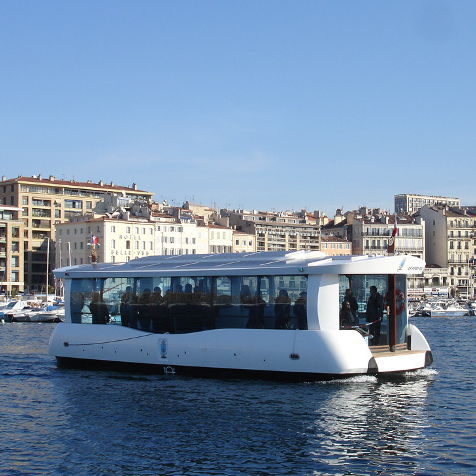 Bateau promenade - Ferryboat Marseille - Alternatives Energies - catamaran / électrique