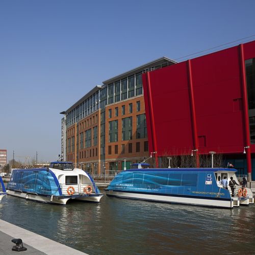 Bateau promenade - Navettes du Millénaire - Alternatives Energies - catamaran / électrique