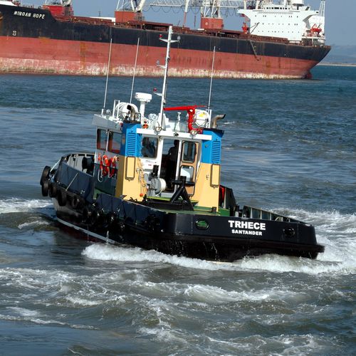 Bateau professionnel remorqueur - Trhece - Armon Shipyards - in-bord