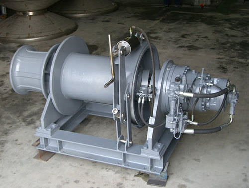 Treuil pour mise en sécurité de cargaison - C.M.T - pour navire / à entraînement hydraulique