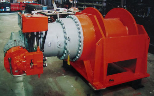 Treuil de remorquage - C.M.T - pour navire / à entraînement hydraulique / tambour simple