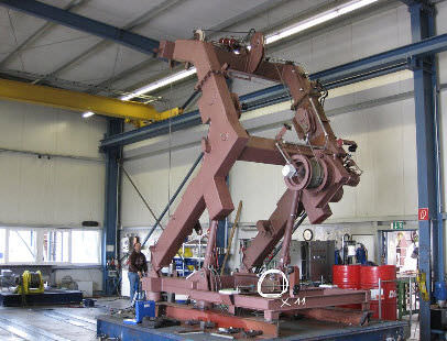 Bossoir pour navire - GLOBAL DAVIT - pour canot de secours / hydraulique / avec châssis d'amarrage