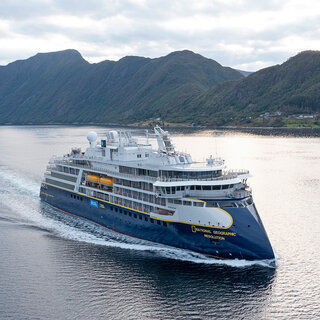 Navire de croisière - National Geographic Resolution - ULSTEIN