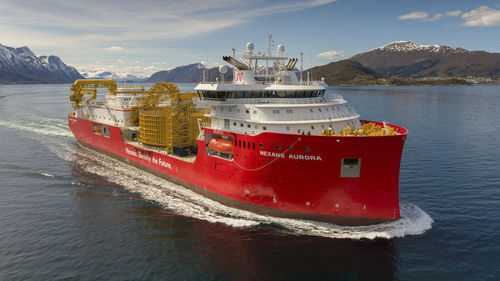 Navire spécial câblier - Nexans Aurora - ULSTEIN