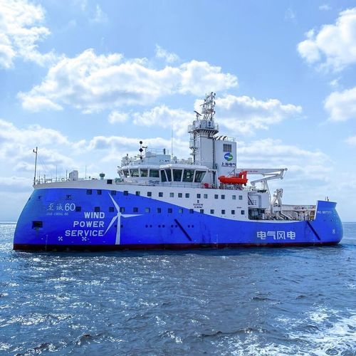 Navire de service offshore pour parc éolien - ZHI CHENG 60 - ULSTEIN