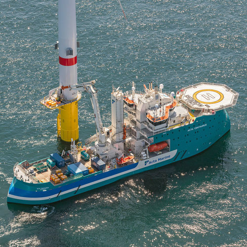 Navire de service offshore pour parc éolien - Acta Centaurus - ULSTEIN