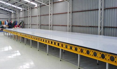Table de découpe à aspiration - AERONAUT - pour chantier naval
