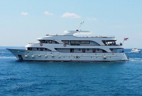 Navire de croisière Croatian Register of Shipping - Nwbg - Brodosplit Shipyard - en acier