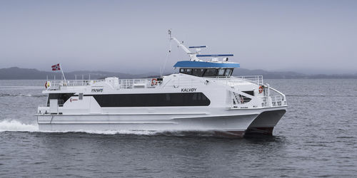 Navire à passagers catamaran - M/S "Kalvøy" - Oma Baatbyggeri AS