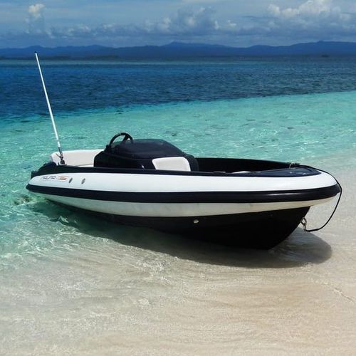 Bateau pneumatique stern-drive - 460 - Naumatec - semi-rigide / à ...