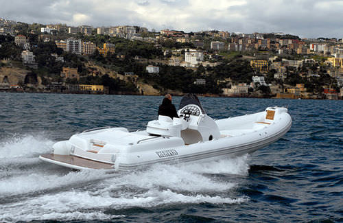 Bateau pneumatique in-bord - 28 OPEN EFB - Heaven Gommoni - bimoteur / semi-rigide / à console centrale