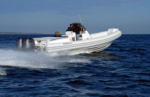 Bateau pneumatique hors-bord - 34 OPEN EFB - Heaven Gommoni - bimoteur / semi-rigide / à console centrale