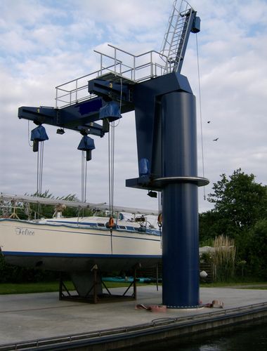 Grue pour marina - SRC 420 - SCHILSTRA BOATLIFT SYSTEMS - potence pivotante