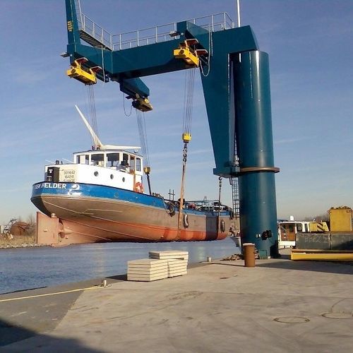 Grue pour marina - SRC 4100 - SCHILSTRA BOATLIFT SYSTEMS - potence pivotante