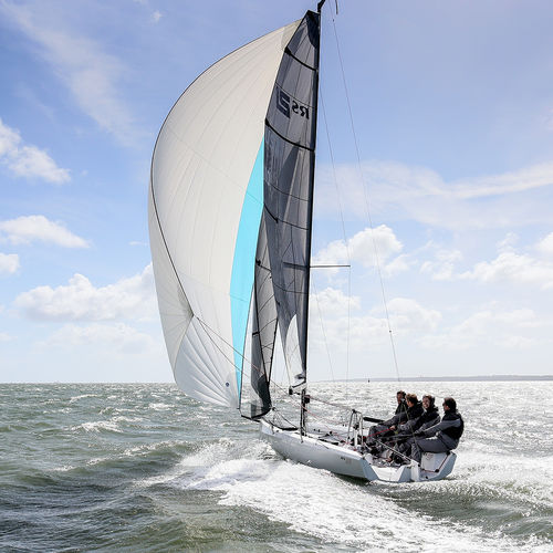 Voilier quillard de sport - RS21 - RS Sailing France - de course / à quille relevable / bout-dehors