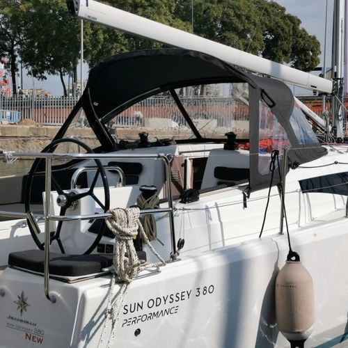 Capote de roof pour voilier - Sun Odyssey 380 - Building Version - TTOP Nautic - pour cockpit / PVC / en acrylique