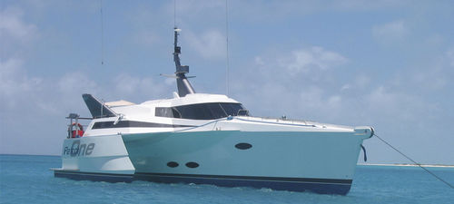 Motor-yacht trimaran à moteur - Patrol One - LOMOcean Design - rapide / avec timonerie / à déplacement