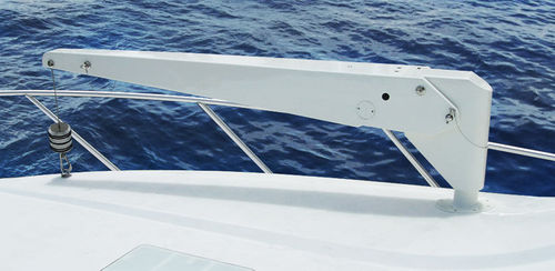 Bossoir pour yacht - ECO series - UMT MARINE LLC - hydraulique