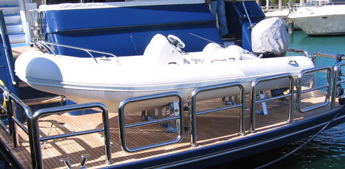 Support d'annexe pour plate-forme - Stainless - UMT MARINE LLC - pour bateau / pour yacht