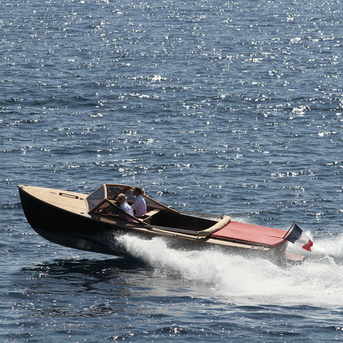 Runabout in-bord - 24 - Black Pepper Yachts - essence / à double console / open