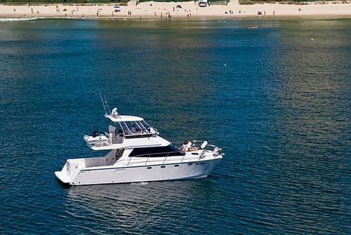 Vedette catamaran - 42 - ArrowCat Marine - in-bord / à fly