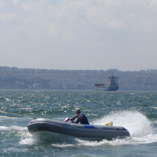 Bateau pneumatique in-bord - 3,90 mt. JET - MIRAI - RIB / plancher rigide