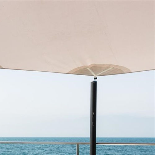 Bimini top pour yacht - AWS - Seasmart - sur mesure