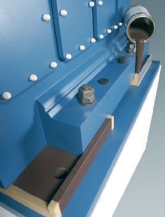 Résine époxy - Epocast - SKF Solution Factory - Marine Services - pour le calage de machine