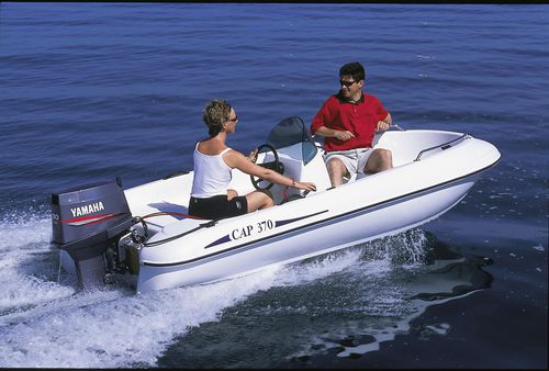 Coque open hors-bord - CAP 370 SEA - RIGIFLEX SAS - à console latérale / de pêche sportive / max. 5 personnes
