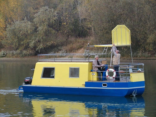 Bateau maison hors-bord - POHODA - MANDL - Living on Water, Ltd. - fluvial / 2 cabines