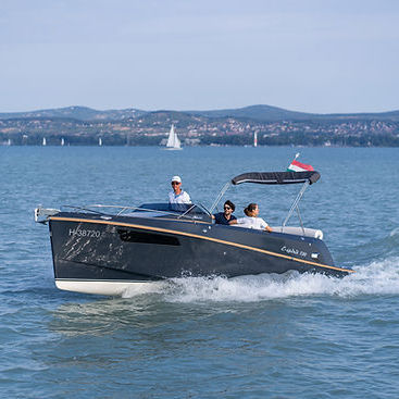 Coque open in-bord - E-spirit 730 - Stickl Kft - électrique / à console latérale / max. 9 personnes