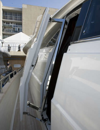 Porte coulissante - Tecnoinox   - pour yacht / à pantographe / en acier inoxydable