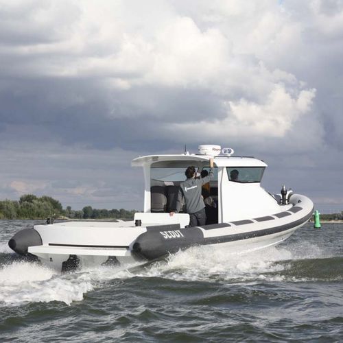 Bateau pneumatique in-bord - T/T Lauren L - Xtenders - semi-rigide / hard-top / max. 12 personnes