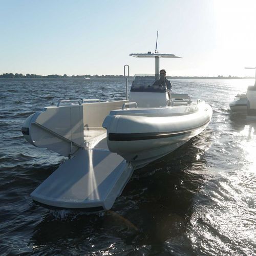 Bateau de débarquement - T/T Umm Alhoul - Xtenders - hors-bord / bateau pneumatique semi-rigide